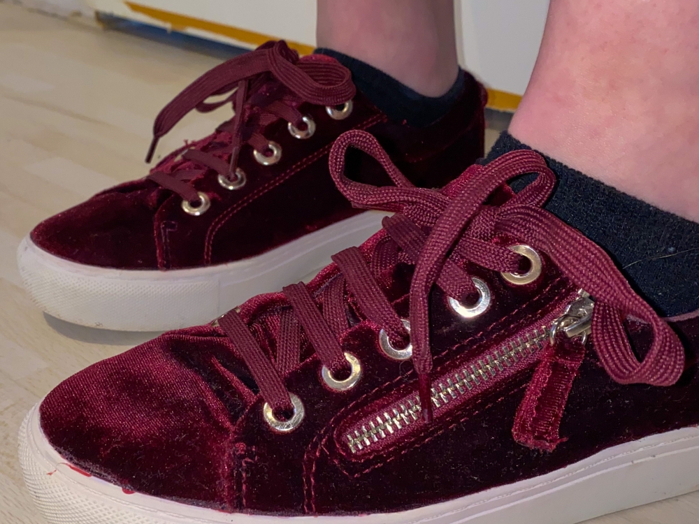 rode velvet schoenen